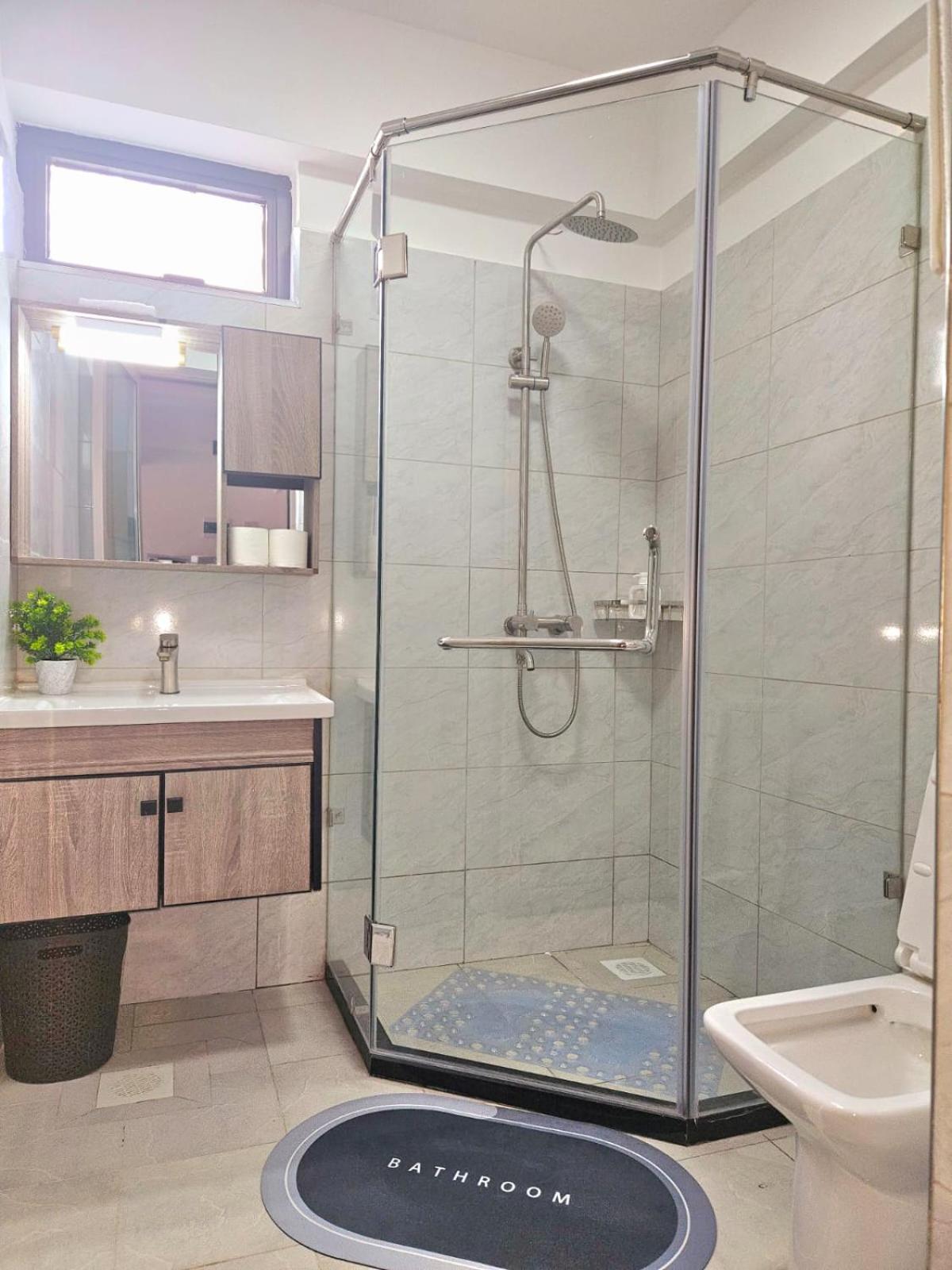 ניירובי One Bedroom Apartment In Kileleshwa מראה חיצוני תמונה